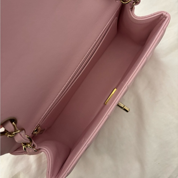 CHANEL π€ 24S Light Pink Lambskin Mini Classic Flap Bag - Picture 10 of 16